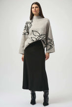 Load image into Gallery viewer, 254943 Sweater Knit Floral Print Pullover