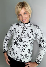 Load image into Gallery viewer, 991WHBK Zip Neck Sweater