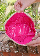 Load image into Gallery viewer, Capri Large Pouch
