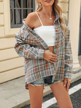 Load image into Gallery viewer, Plaid Shacket
