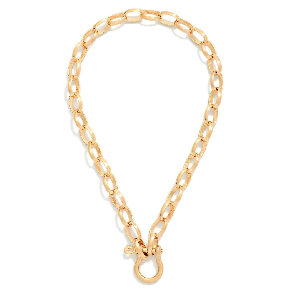 Metal Chain Link Oval Necklace Featuring Horseshoe Pendant