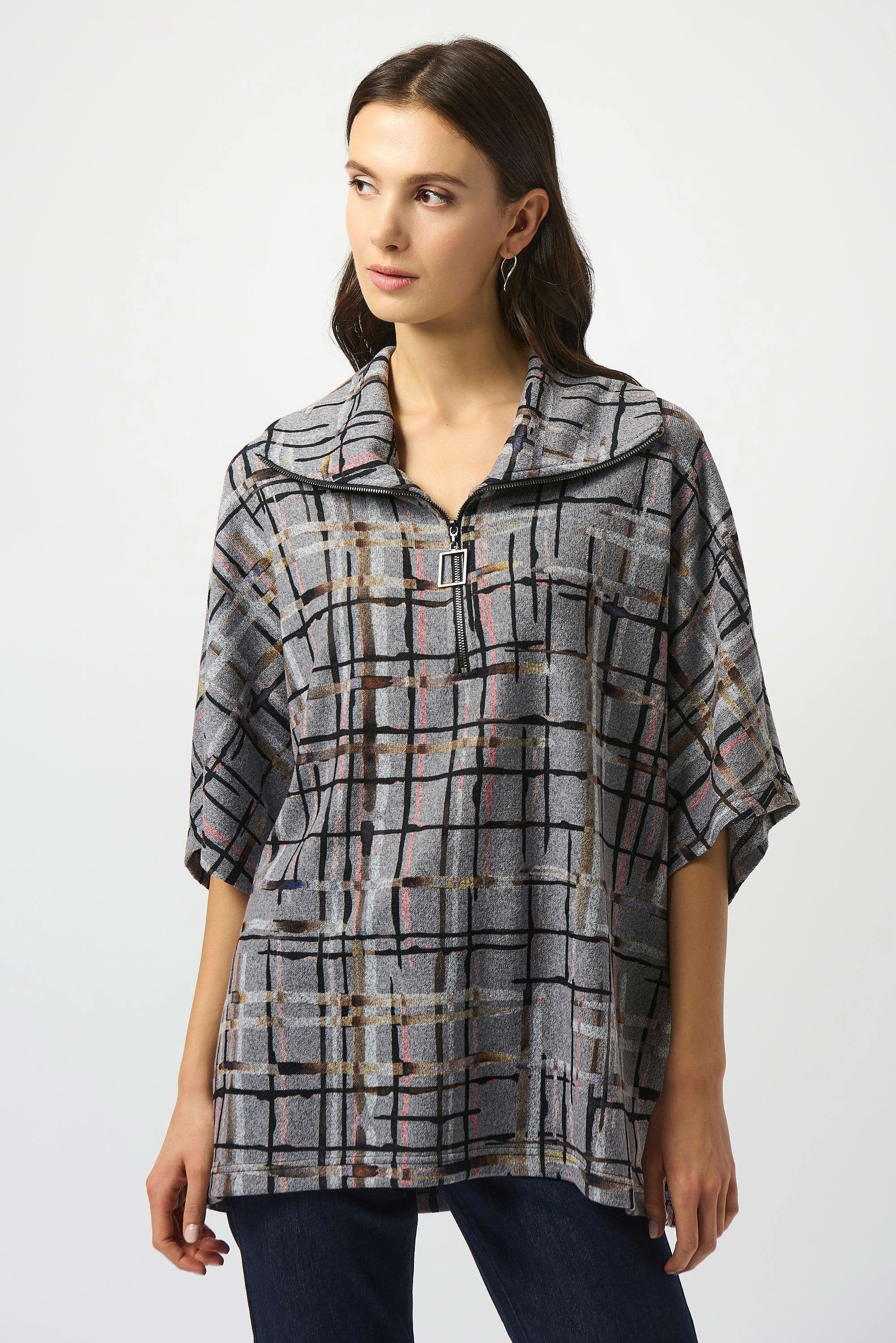 253058 Sweater Knit Plaid Print Boxy Top