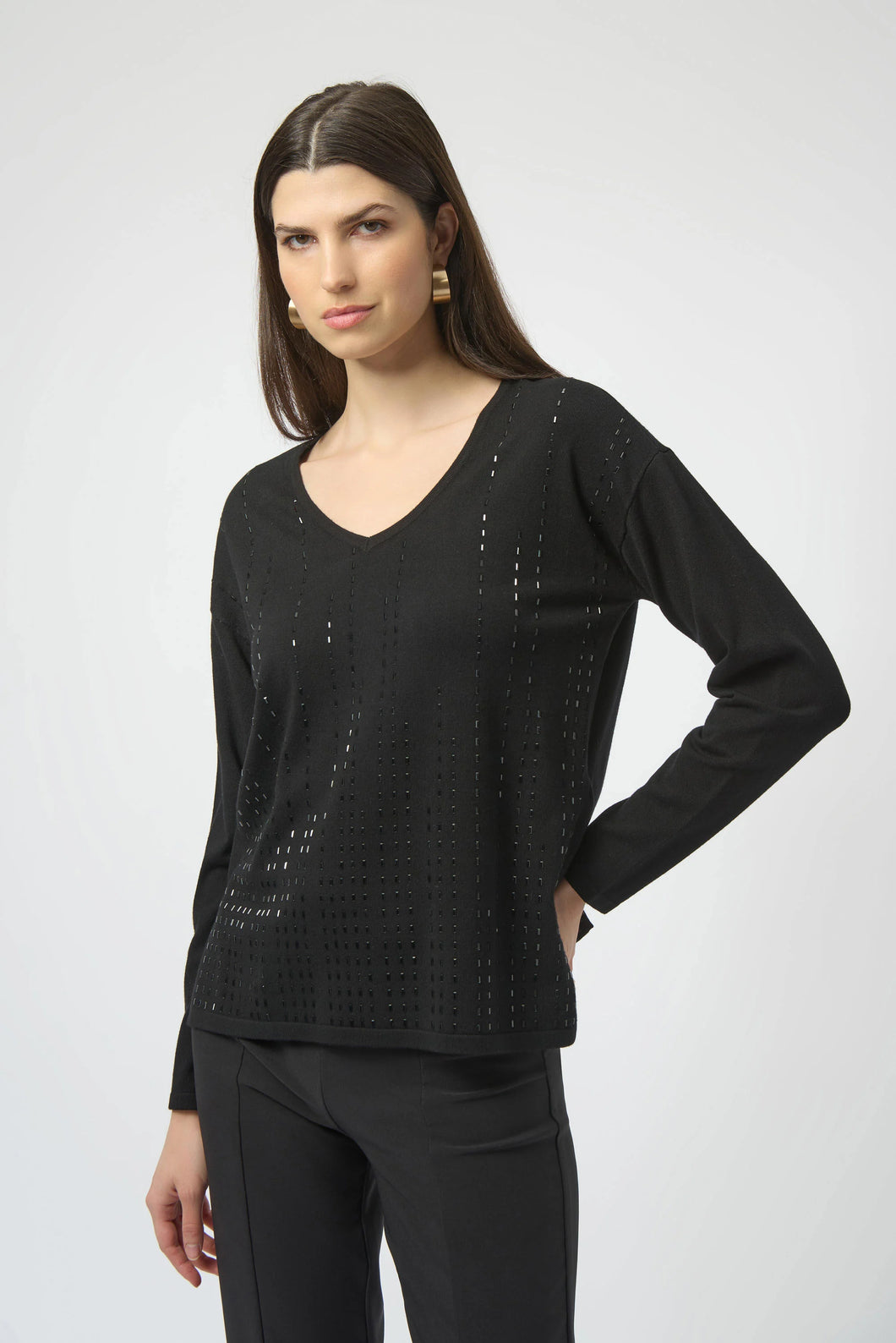 254966 Pullover with Iron-On Detail