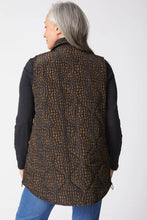 Load image into Gallery viewer, 36625 Reversable Mosaic Print Quilt Jacket
