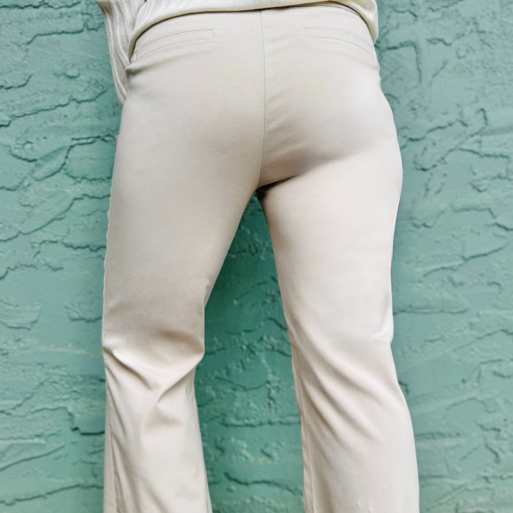 R10051 Pull-On Bootcut Pant