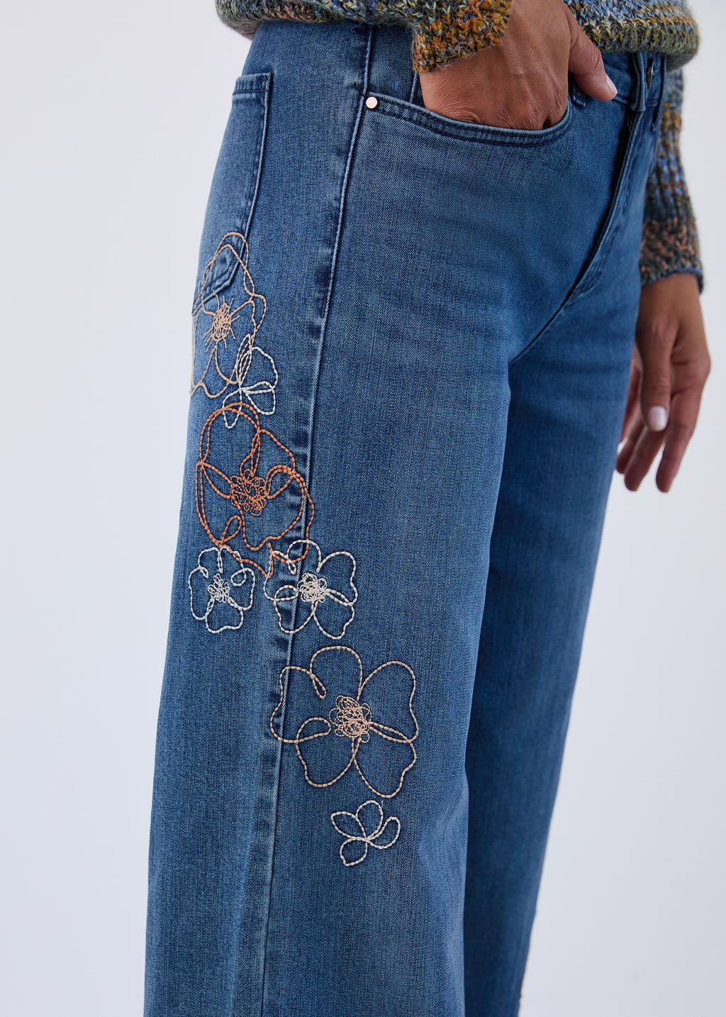 5346779 Christina Embroidered Wide Leg