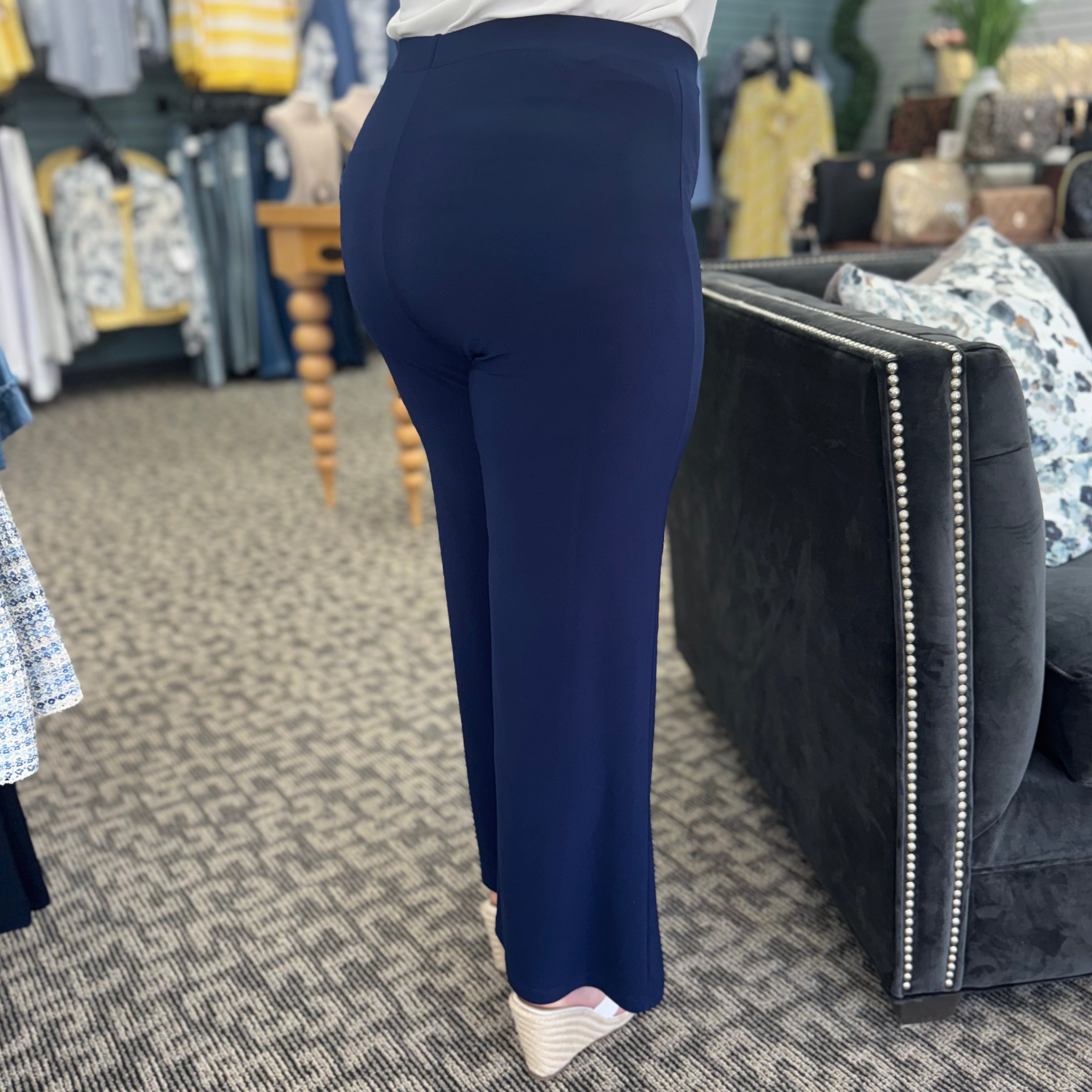 Relaxed Kick Front Slit Ankle Pant