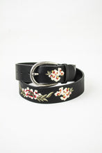 Load image into Gallery viewer, Hibiscus Embroidered Bohemian Belt
