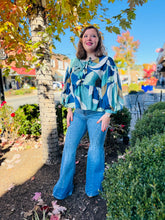 Load image into Gallery viewer, MR Jaqueline New Flare Double Angular Seam
