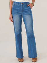 Load image into Gallery viewer, &quot;Ab&quot;solution Skyrise Double Side Seam Bootcut Jeans
