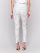 Load image into Gallery viewer, C5139 Printed Ankle Pant
