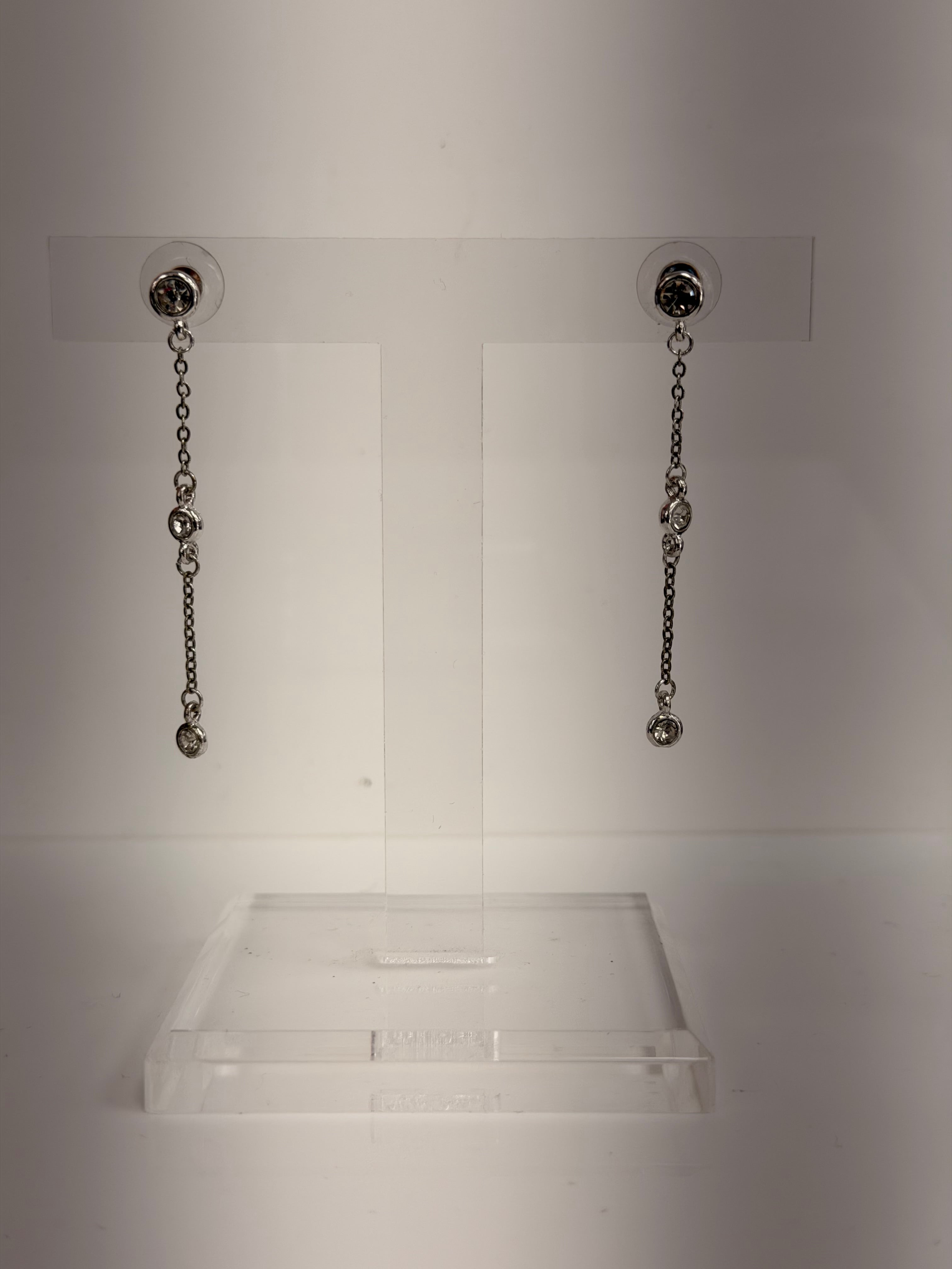 Metal w/ Rhinestone Post Earring