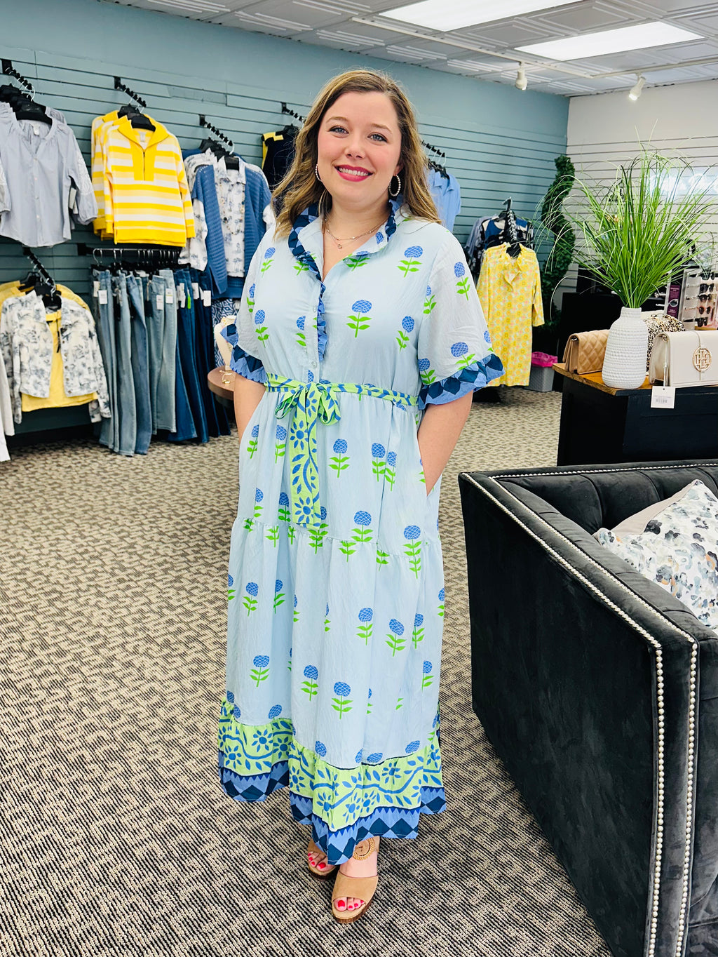 Short Sleeve Tiered Floral Midi Dress