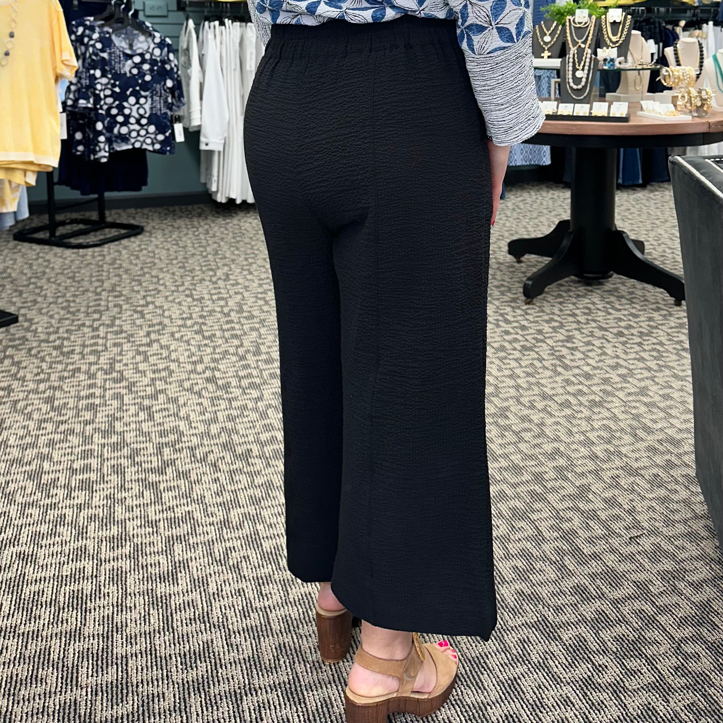 Crinkle Crepe Aria Capri