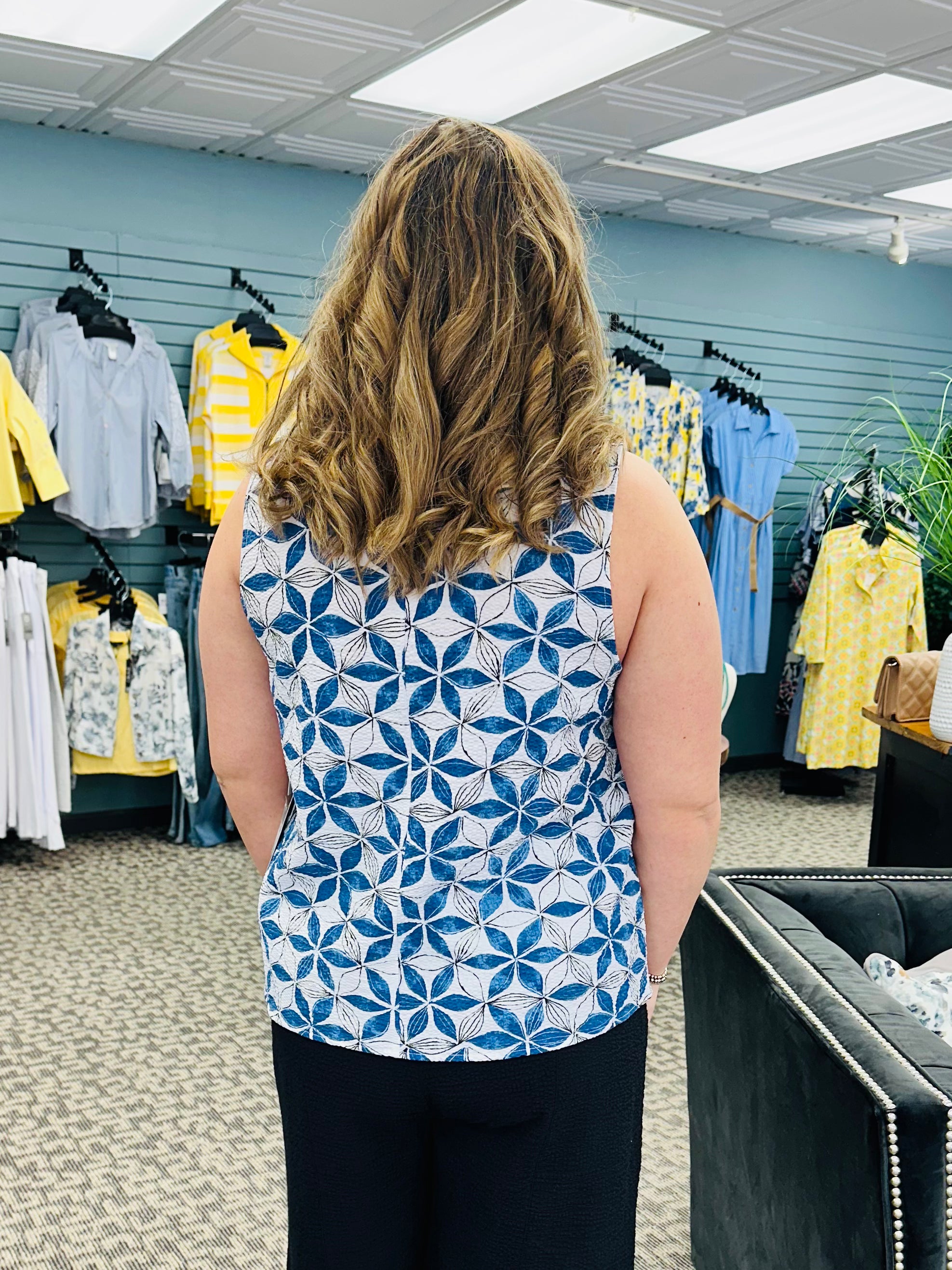 Crinkle Crepe Floral Mix Pleat Tank