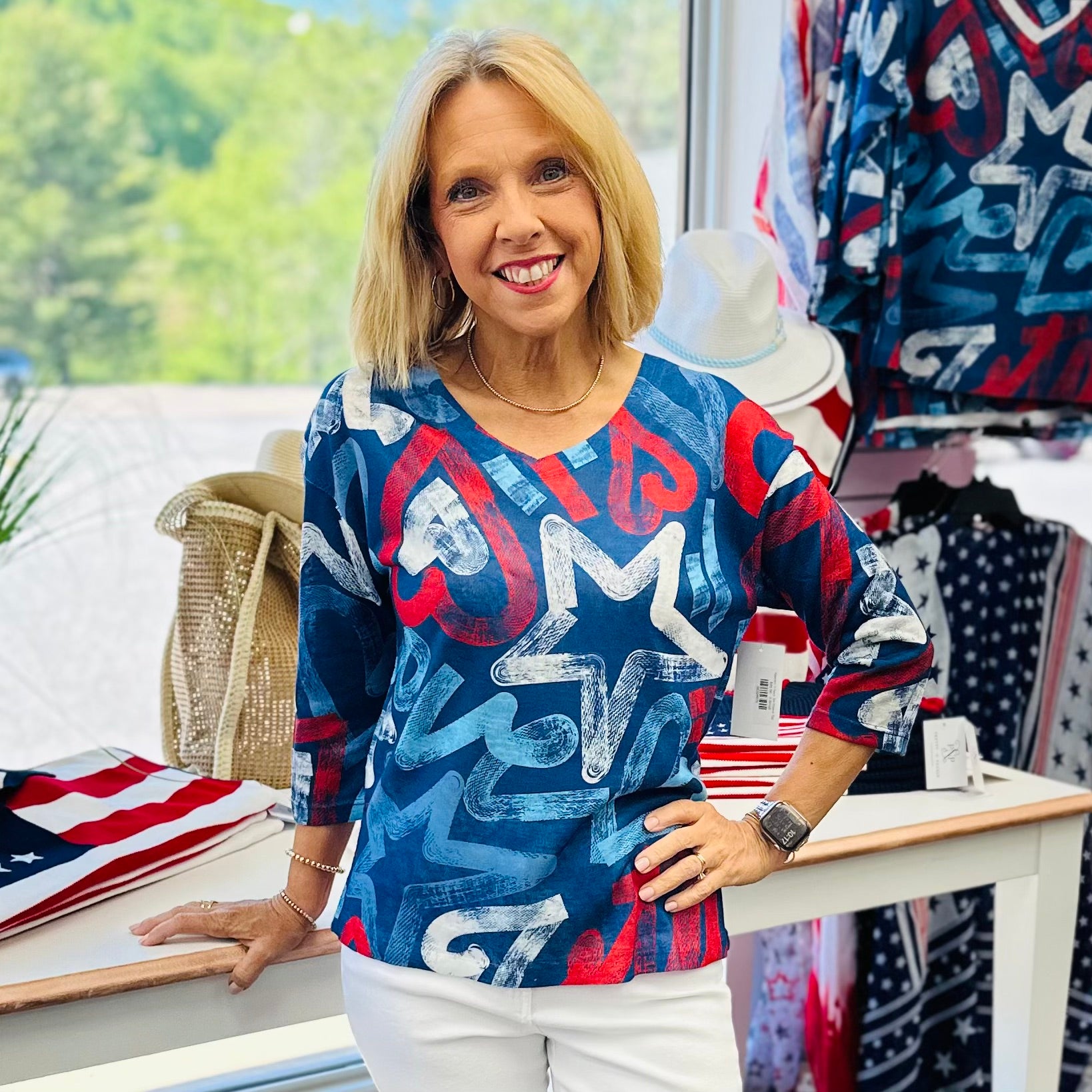 Abstract V-Neck 3/4 Sleeve Top