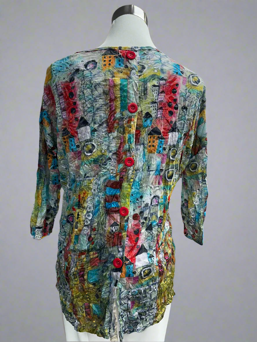 25030 Crinkle Button Back Tunic