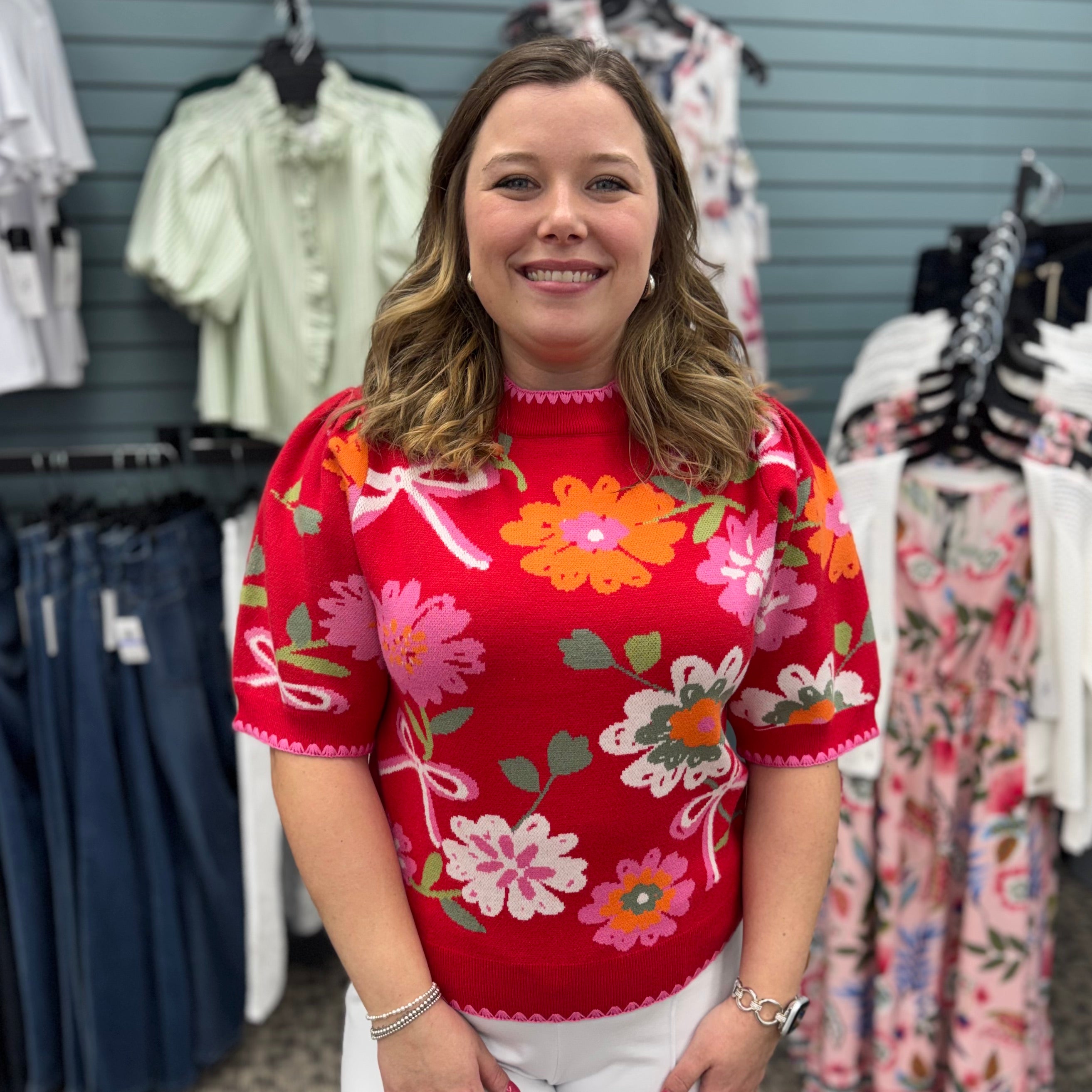 Short Sleeve Floral Detail Knit Top