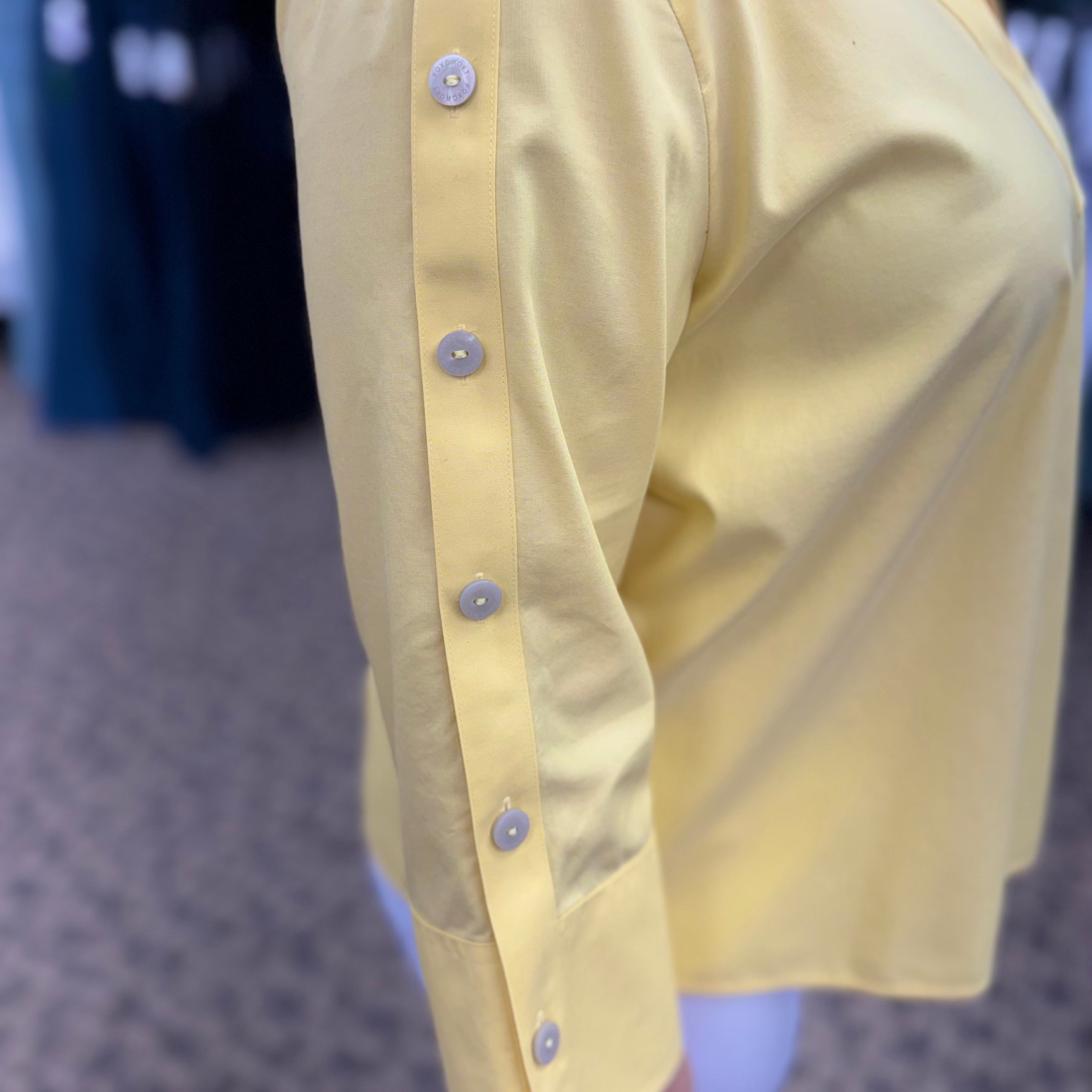 Lainey Button 3/4 Sleeve Detail Popover