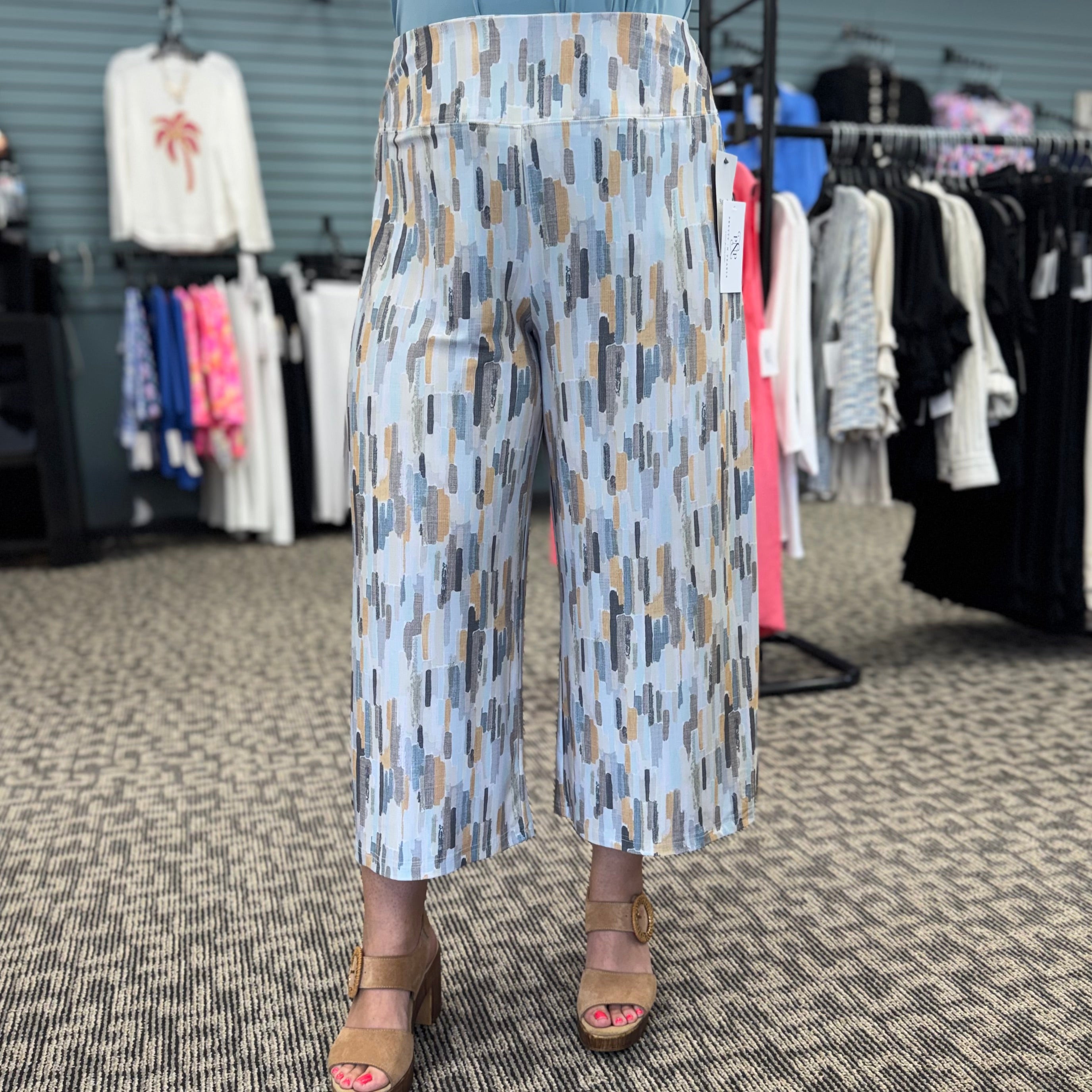 Side Slit Wide Capri Pant