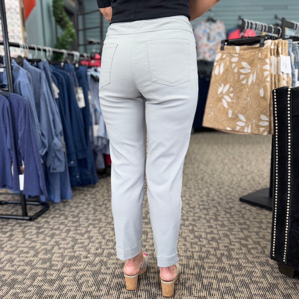 Pull-On Crop Pant with Pockets