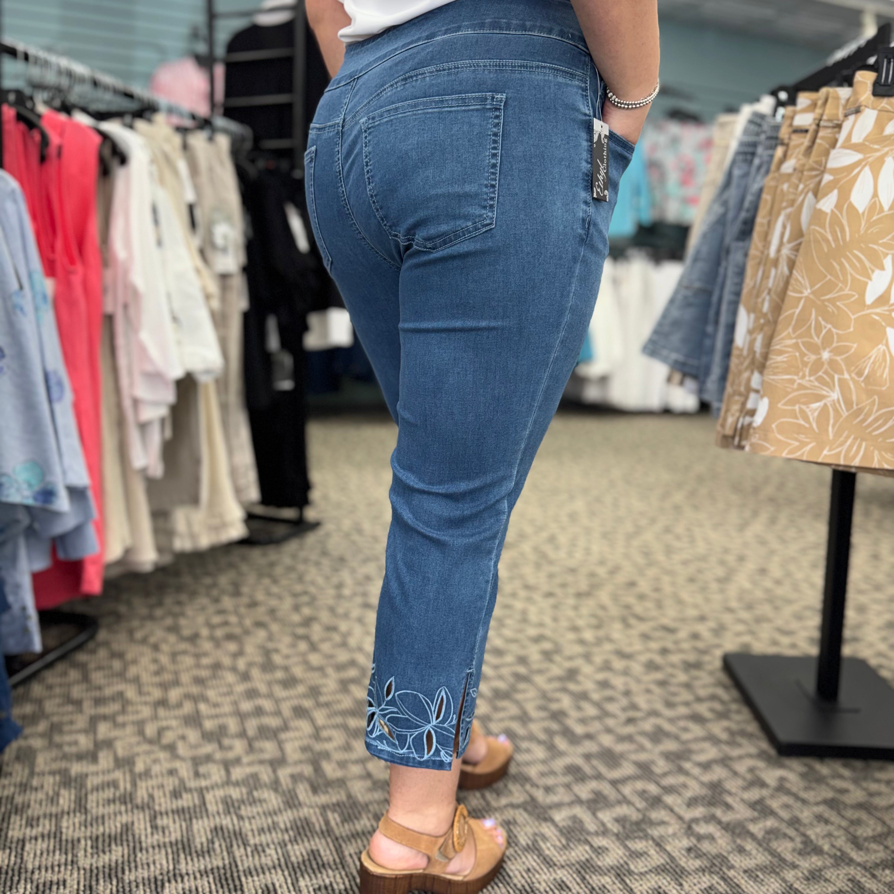 Pull On Capri With Embroidery