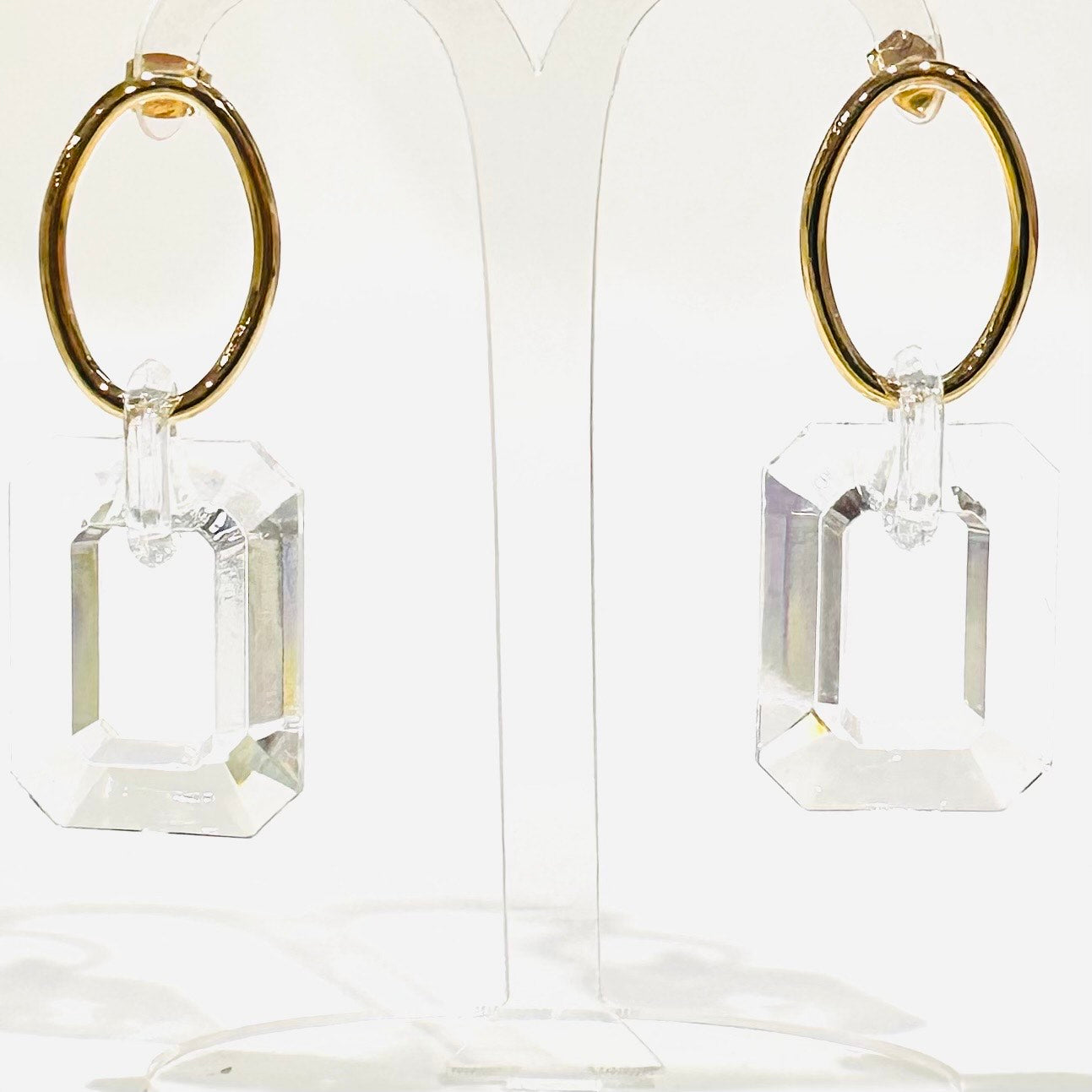 CLEAR EARRINGS