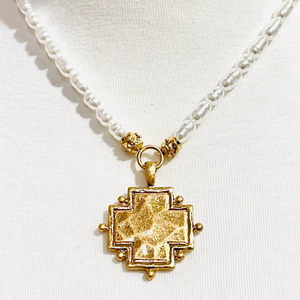 PEARL COLLECTION NECKLACE