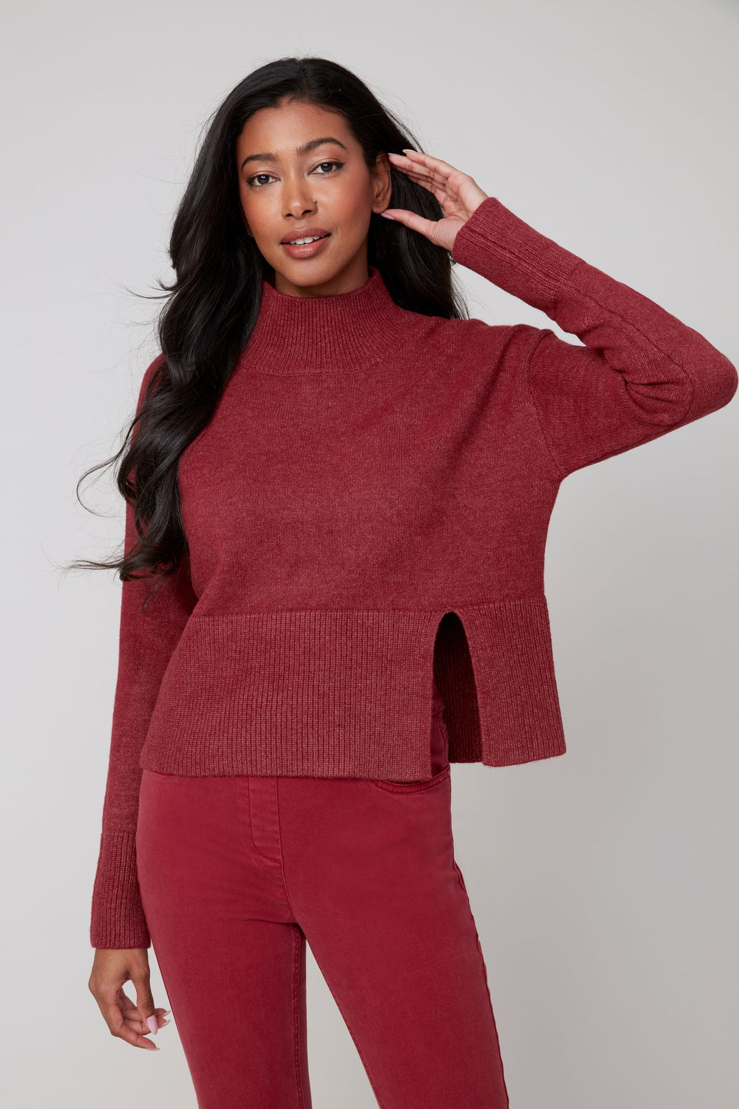 R6941 Knitted Yarn Sweater