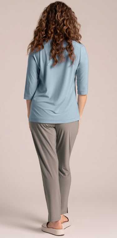 22364-4 Splice V-Neck Go to Top