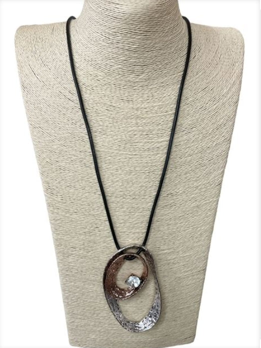 Hammered Double Oval Long Necklace