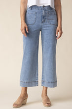 Load image into Gallery viewer, 11480 Stretch Denim Wide Leg Crop
