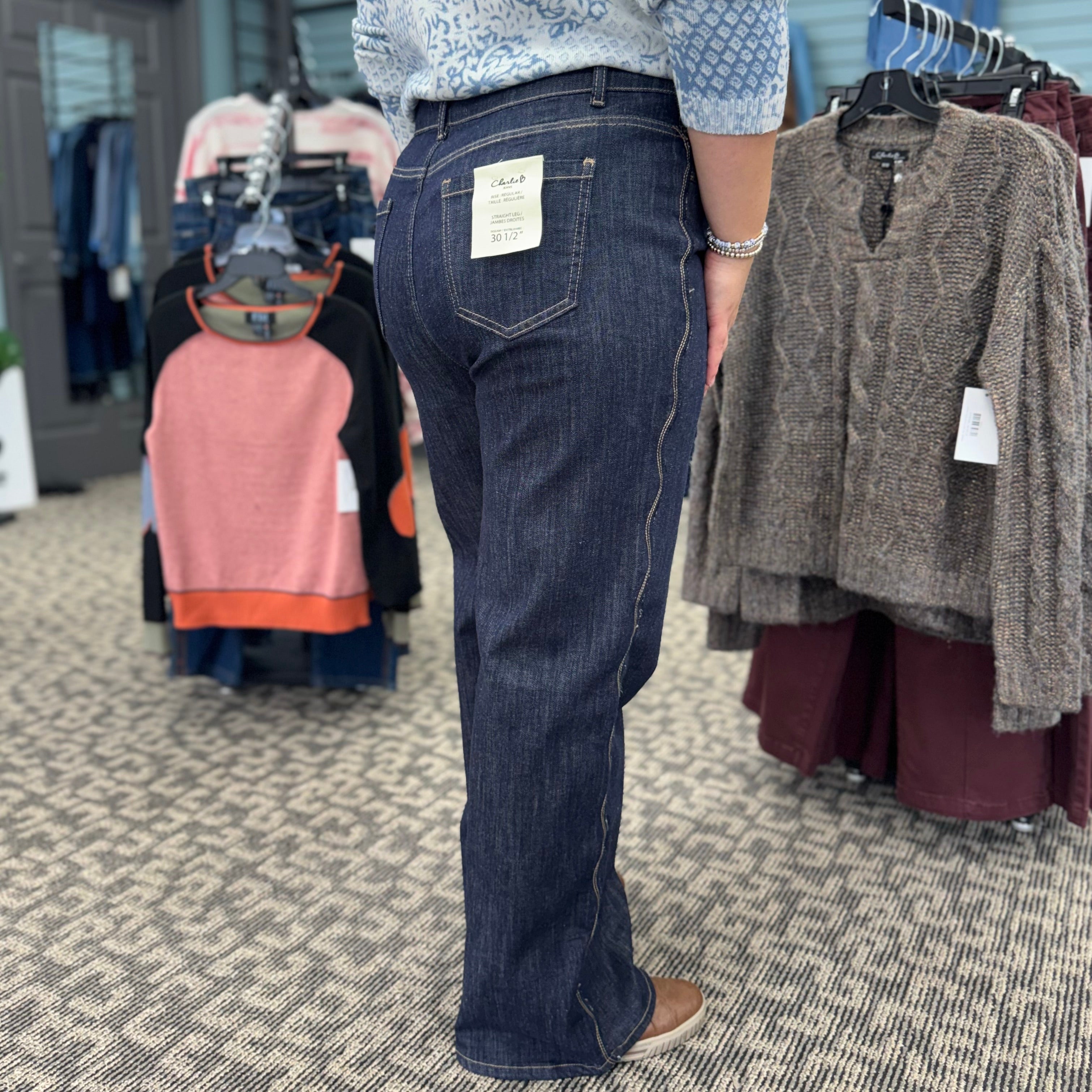 Scalloped Outseam Straight Leg Stretch Denim Pants