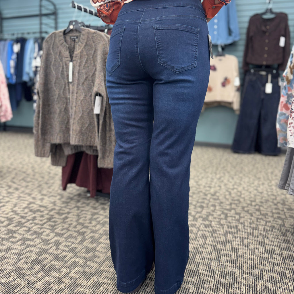 Ethyl Pull-On Bootcut Pant