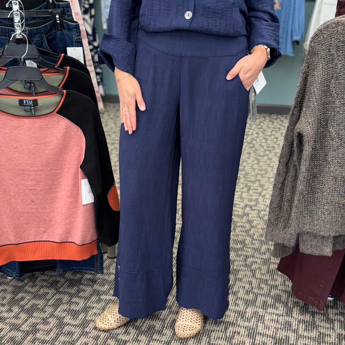 Rayon Jaquard Button Hem Pant