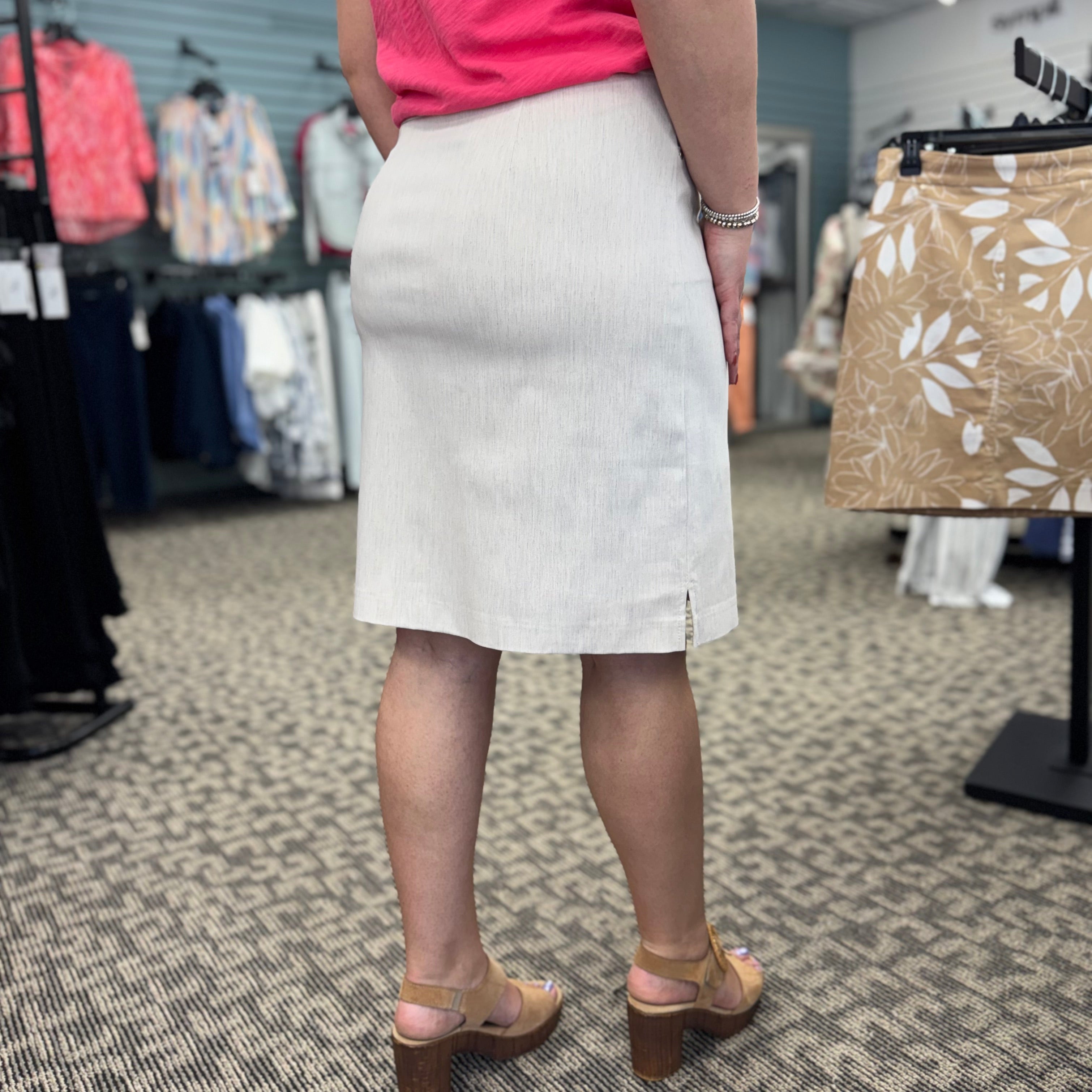 Essential Stretch Pocket Skirt