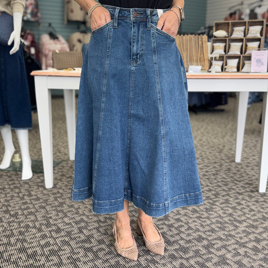 High Waisted Lasso Skirt – Medium Wash