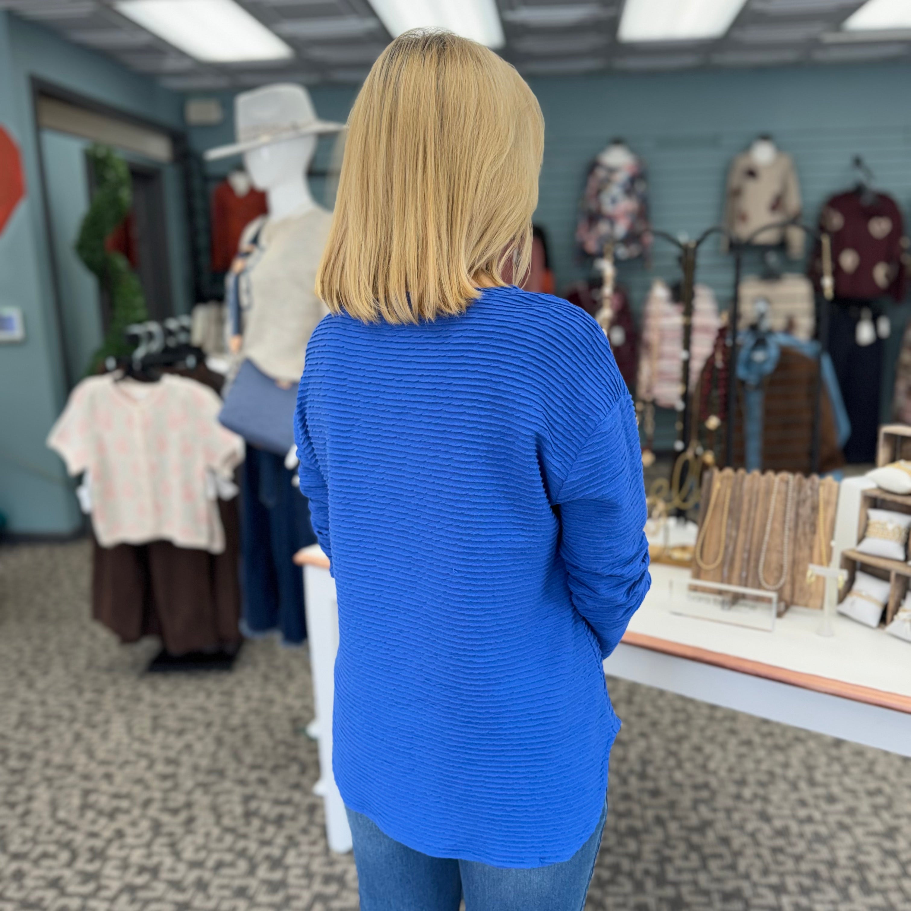 Lulu-B Textured 2-Pocket Tunic Sweater- Blue