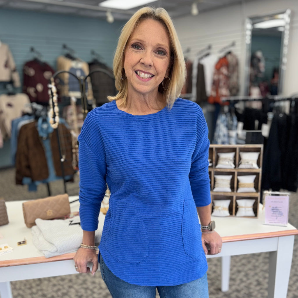 Lulu-B Textured 2-Pocket Tunic Sweater- Blue