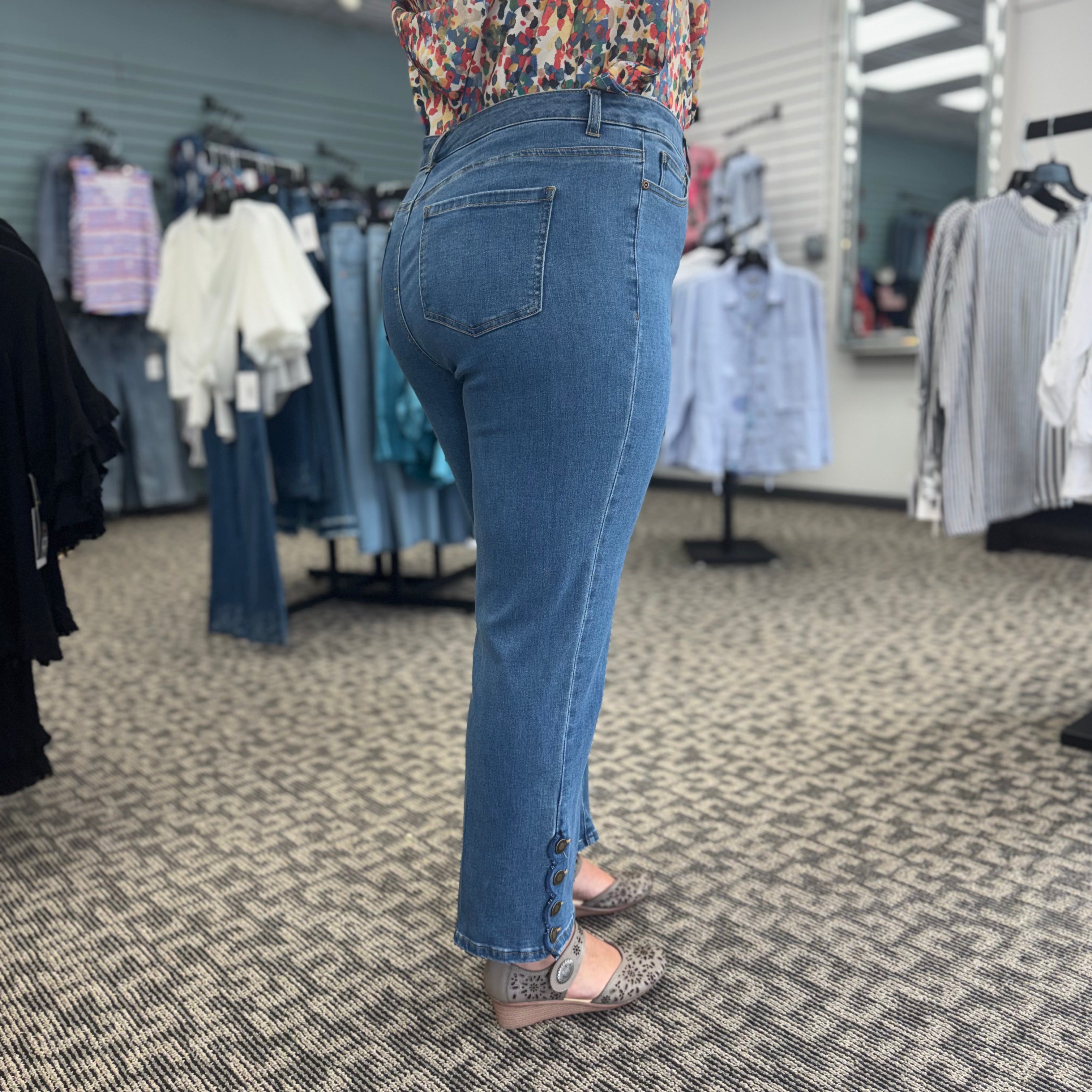 Scallop Hem Crop Pant