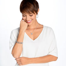 Load image into Gallery viewer, Twinkle Round Bangle
