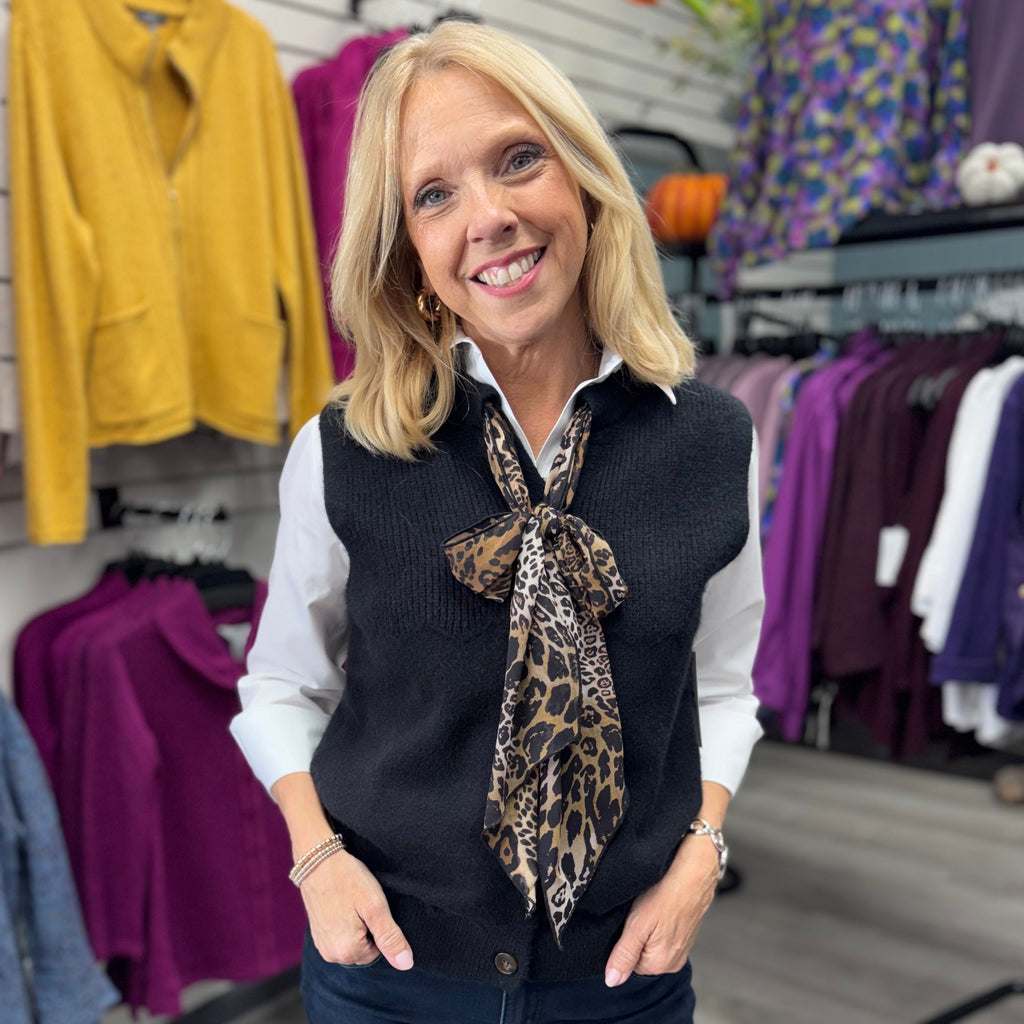 Knit Vest with Detachable Leopard Print Scarf