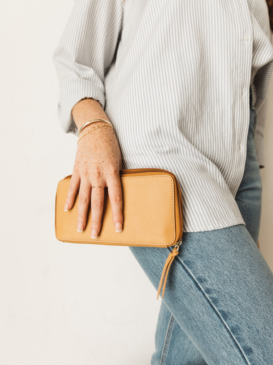 Able Amerie Continental Wallet