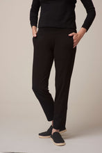 Load image into Gallery viewer, 55960 Black Core Travel Straight Pant
