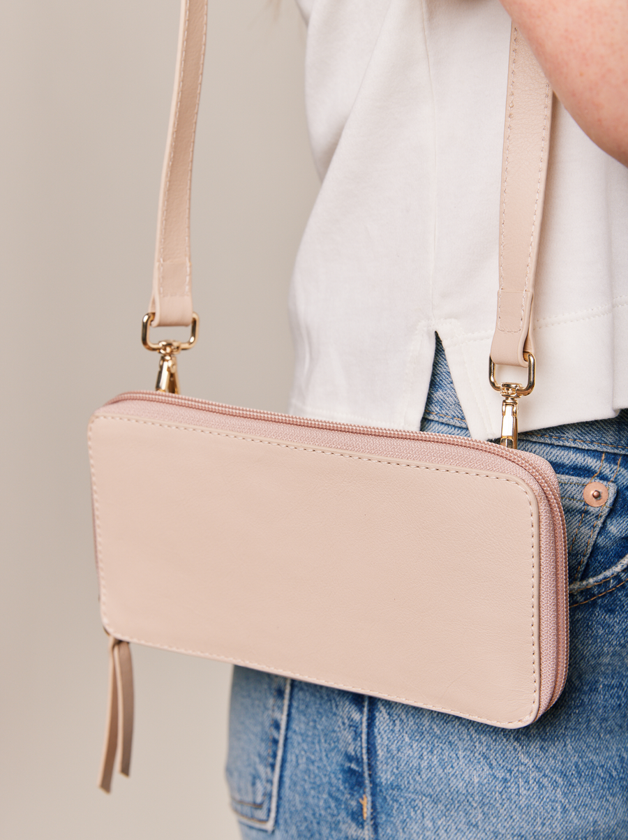 Able Amerie Continental Wallet
