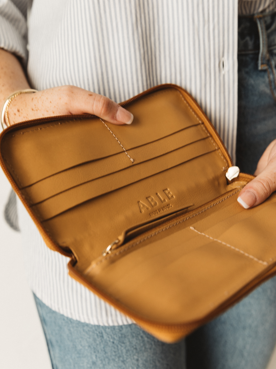 Able Amerie Continental Wallet