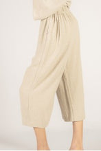 Load image into Gallery viewer, Linen Culotte Elastic Waist Band Pants
